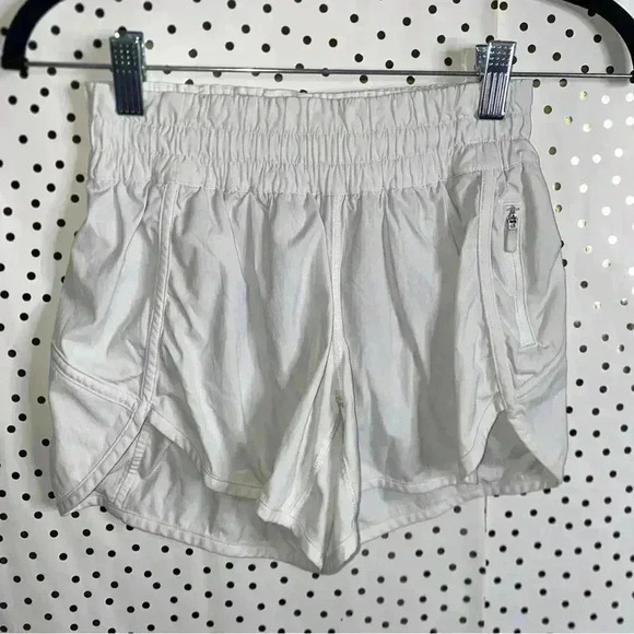 Lululemon Tracker Short V - Picture 1 of 9